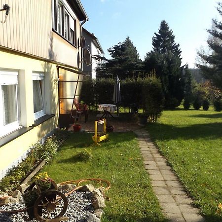 Haus Am Waldesrand Apartamento Tanne Exterior foto