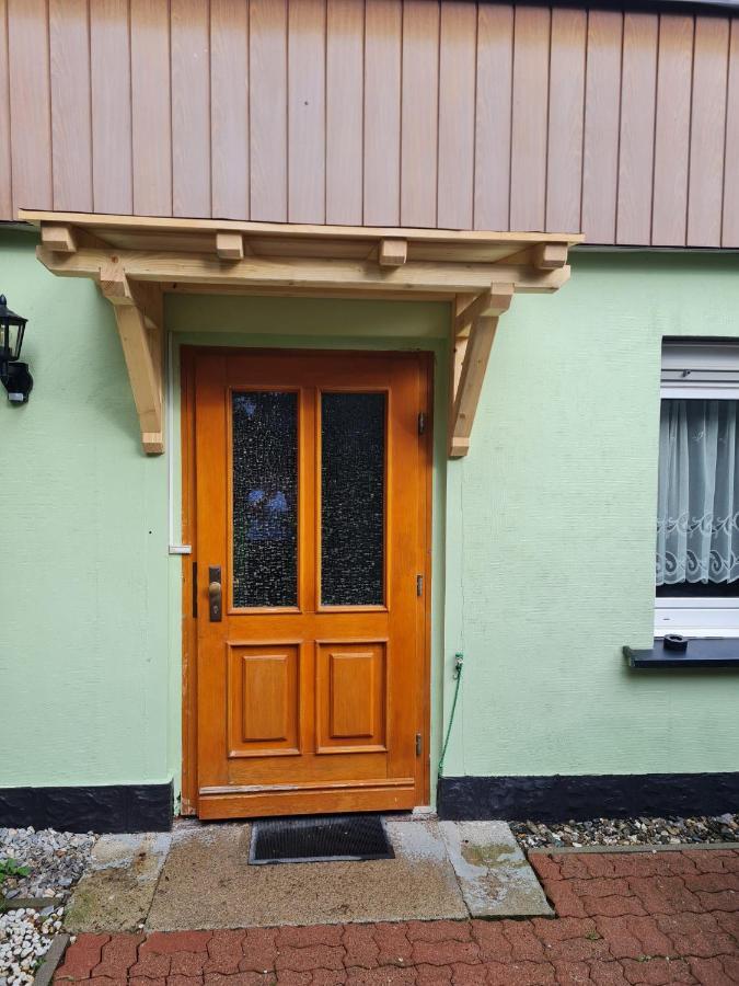 Haus Am Waldesrand Apartamento Tanne Exterior foto